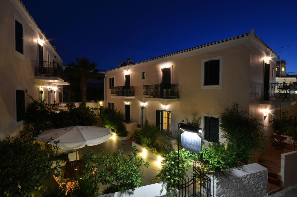 Twin House Spetses Hotel Exterior photo